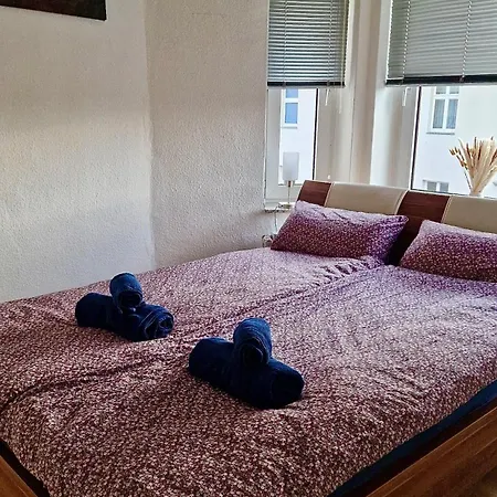 Zentral Gelegene Altbauwohnung In Detmold, Paulinchen *