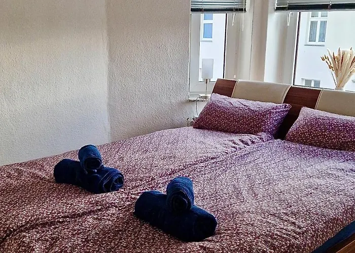 Zentral Gelegene Altbauwohnung In Detmold, Paulinchen *