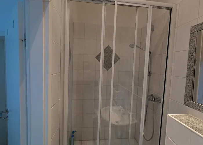 Zentral Gelegene Altbauwohnung In Detmold, Paulinchen شقة *