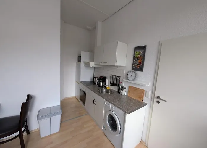 Zentral Gelegene Altbauwohnung In Detmold, Paulinchen *